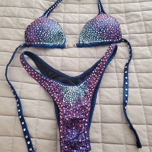 Figure competition suit